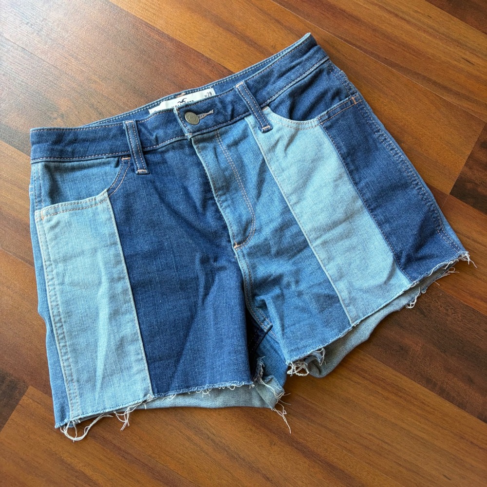 Hollister Curvy High-Rise Patchwork‎ Denim Shorts Blue Multi 28 W28 349D2358